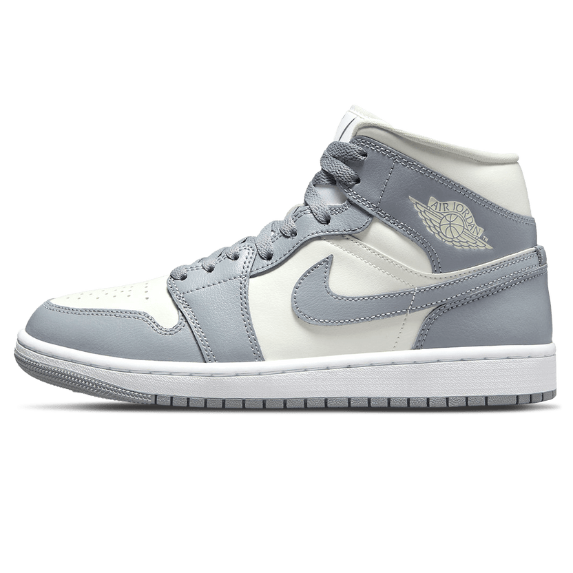 Air Jordan 1 Mid “Stealth”