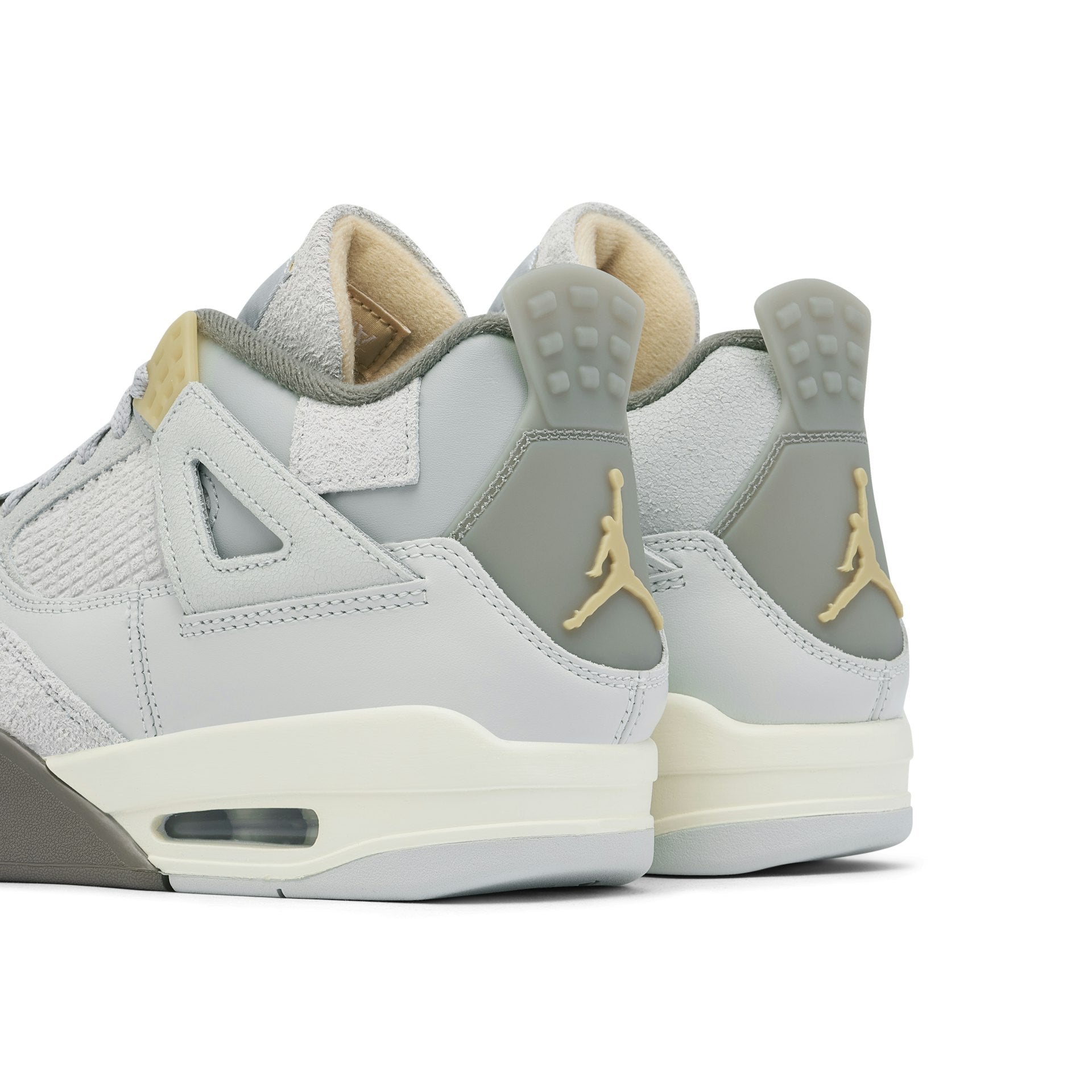 Air Jordan 4 Retro SE “Craft Photon Dust”
