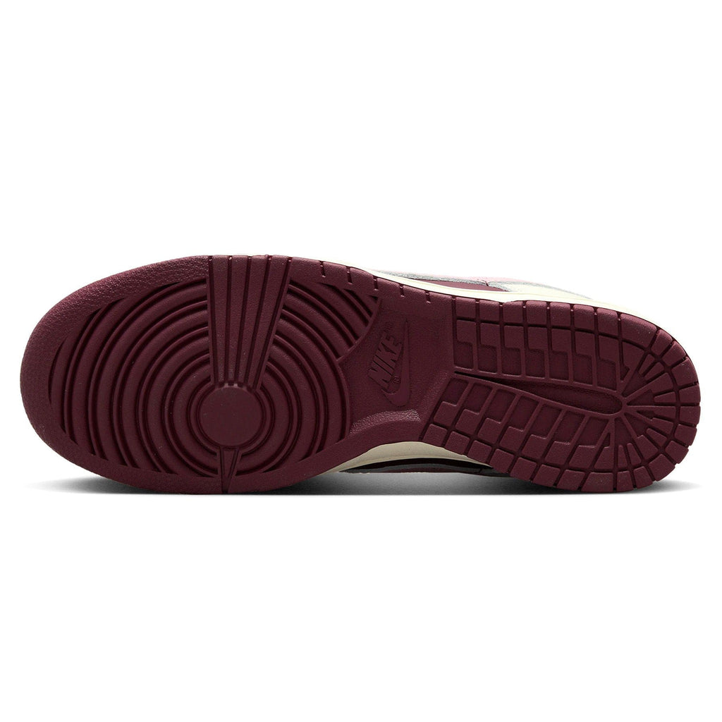 Nike Dunk Low Premium ‘Valentine’s Day’